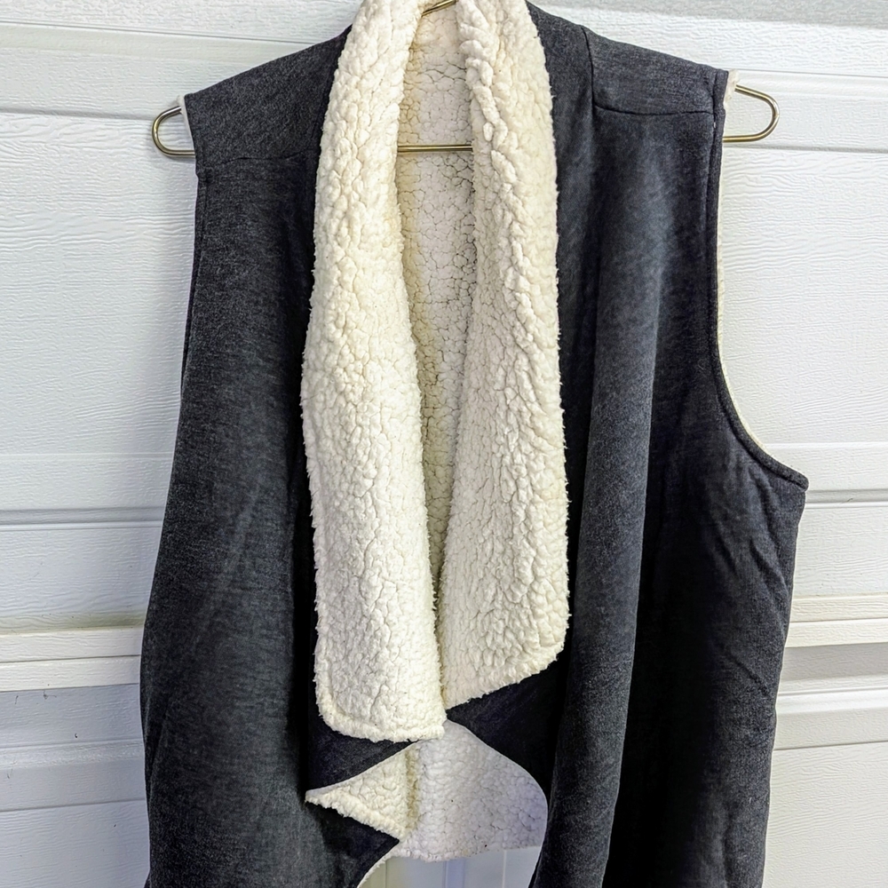 Mossimo Gray Reversible Sherpa Vest